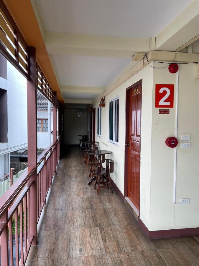 Pudsadee Hotel Chiang Mai Bagian luar foto