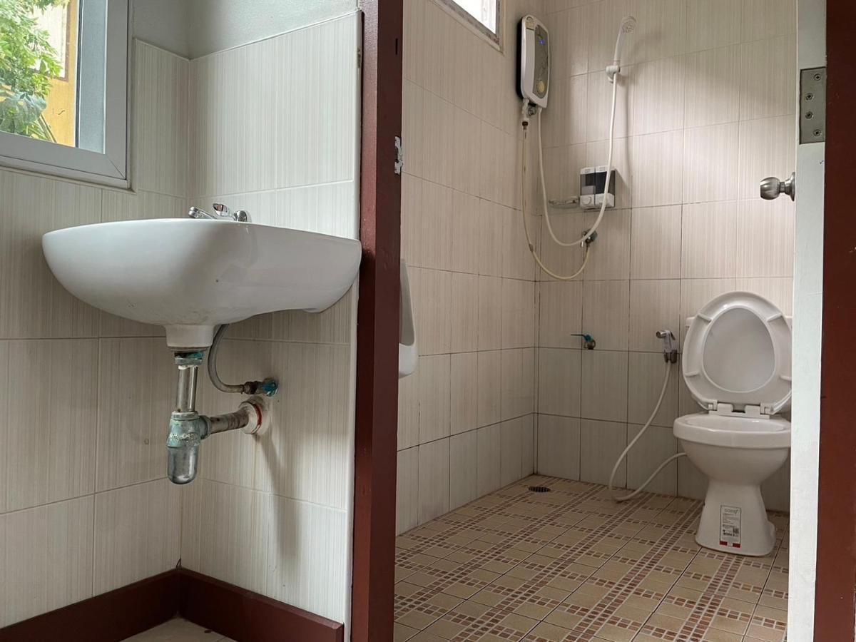 Pudsadee Hotel Chiang Mai Bagian luar foto
