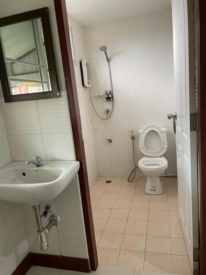 Pudsadee Hotel Chiang Mai Bagian luar foto