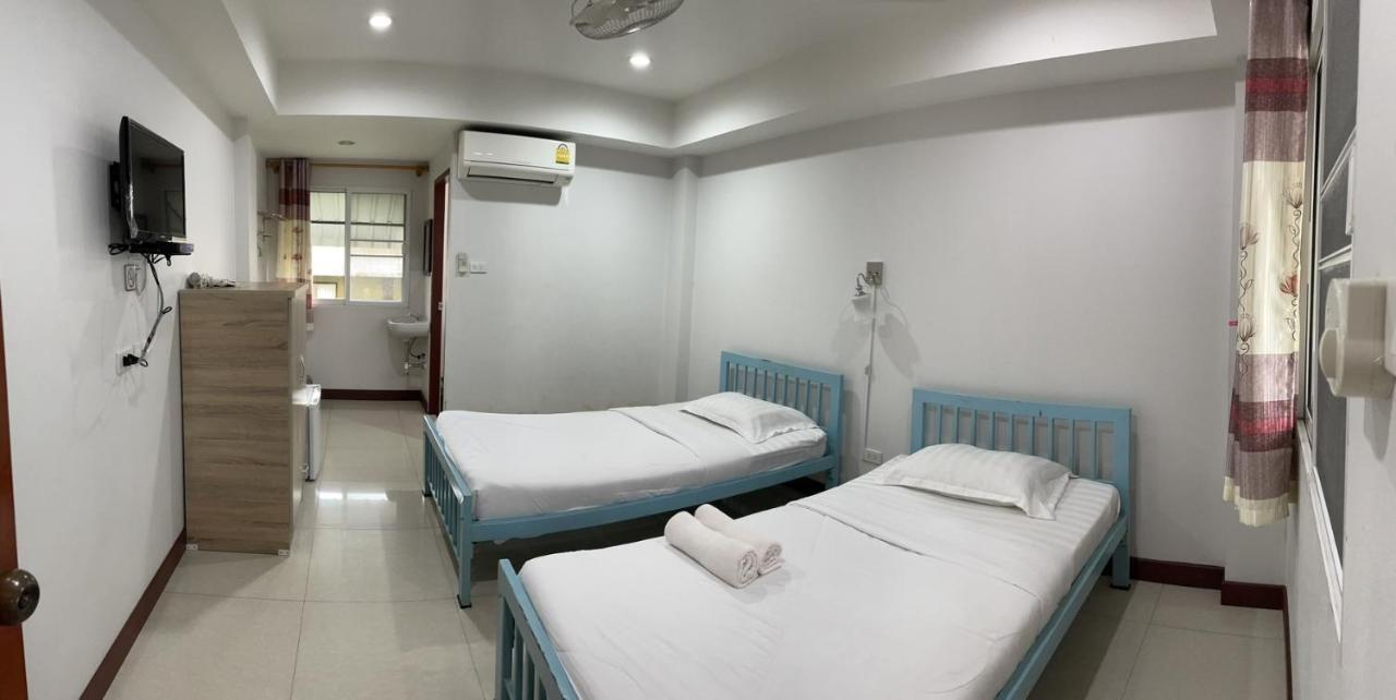 Pudsadee Hotel Chiang Mai Bagian luar foto